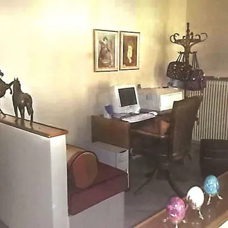 Anastasia Apartment Larissa